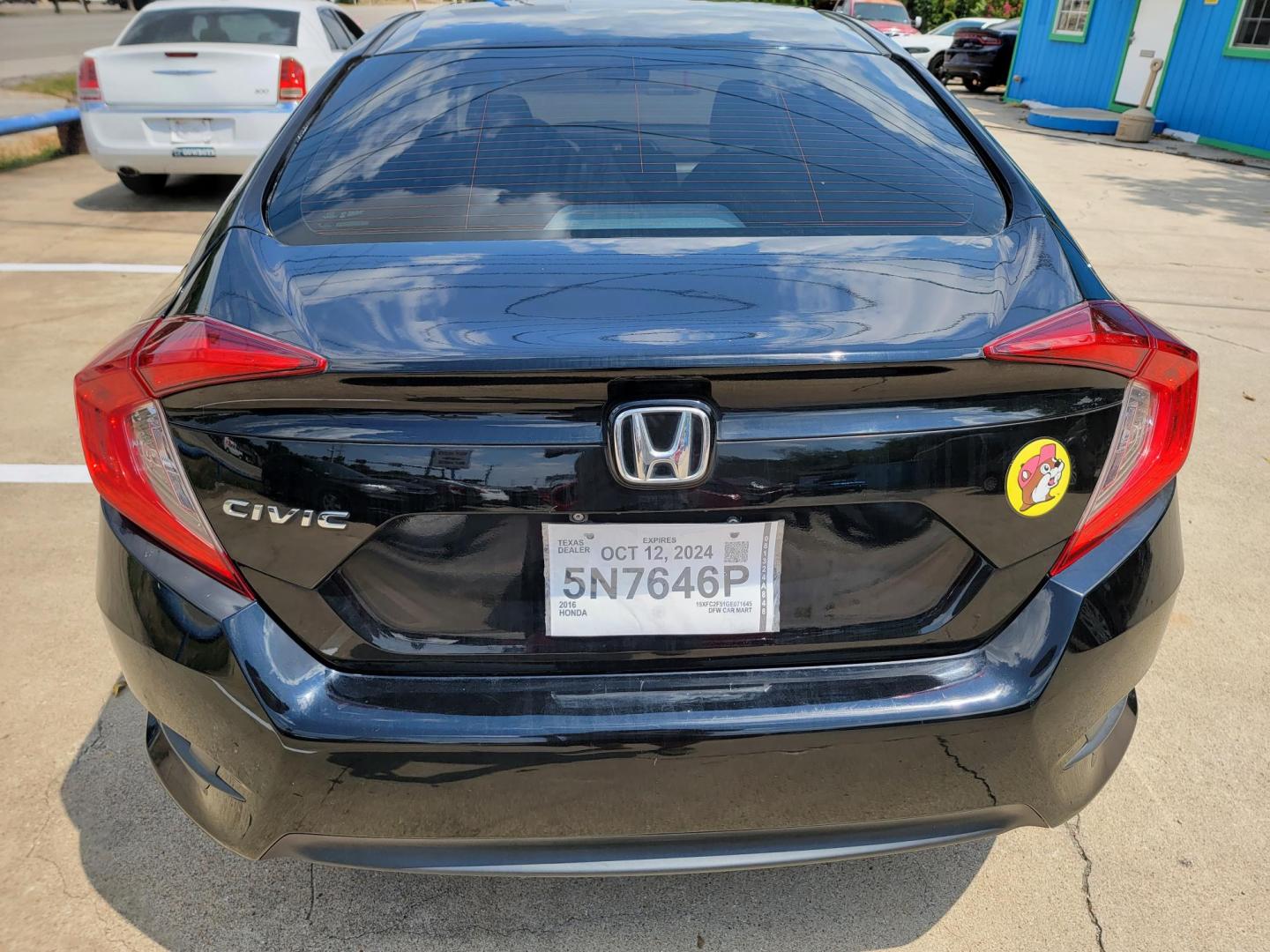 2016 Black Honda Civic LX Sedan CVT (19XFC2F51GE) with an 2.0L L4 DOHC 16V engine, CVT transmission, located at 2020 East Division Street, Arlington, TX, 76011, (817) 801-3191, 32.742390, -97.076874 - Texass premiere Buy Here Pay Here with No Credit Check {score} at 2020 East Division Street Arlington, Texas in the center of Dallas, Fort Worth metro area. For in house auto financing in Lancaster, Waxahachie, Cleburne or Sherman call 817-801-3191. Denton, McKinney, Waco and Weatherford shoppers wa - Photo#3