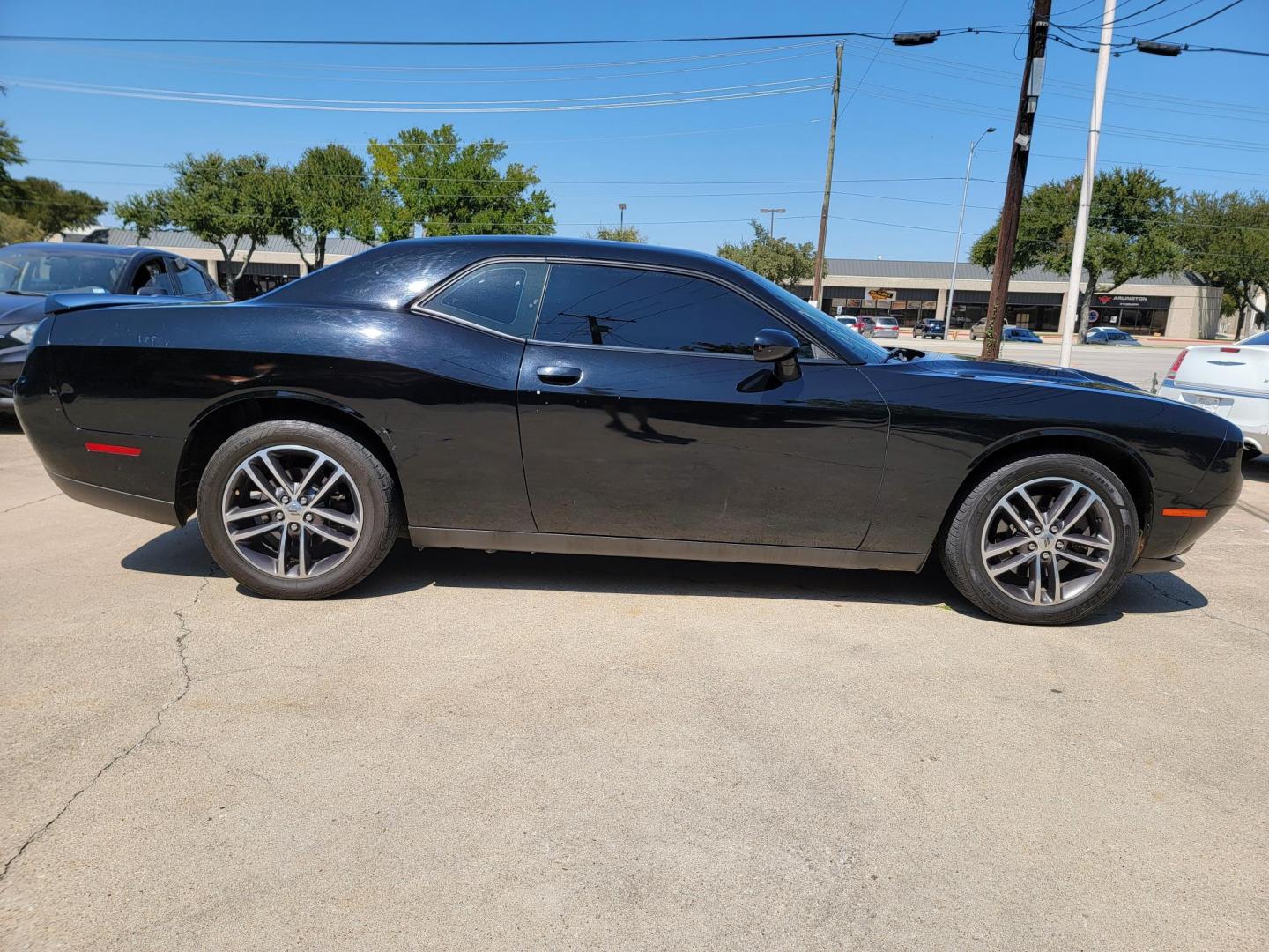 2019 Black Dodge Challenger GT (2C3CDZGG3KH) with an 3.6L V6 DOHC 24V engine, 8A transmission, located at 2020 East Division Street, Arlington, TX, 76011, (817) 801-3191, 32.742390, -97.076874 - Photo#2