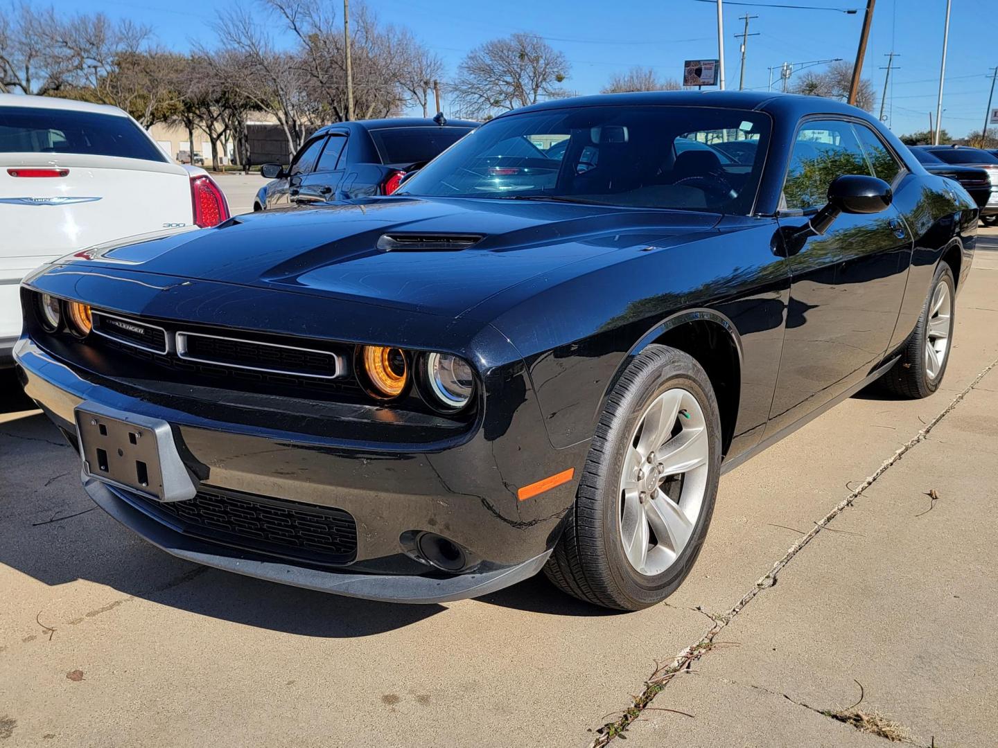 2021 Black Dodge Challenger SXT (2C3CDZAG9MH) with an 3.6L V6 DOHC 24V engine, 8A transmission, located at 2020 East Division Street, Arlington, TX, 76011, (817) 801-3191, 32.742390, -97.076874 - Photo#6