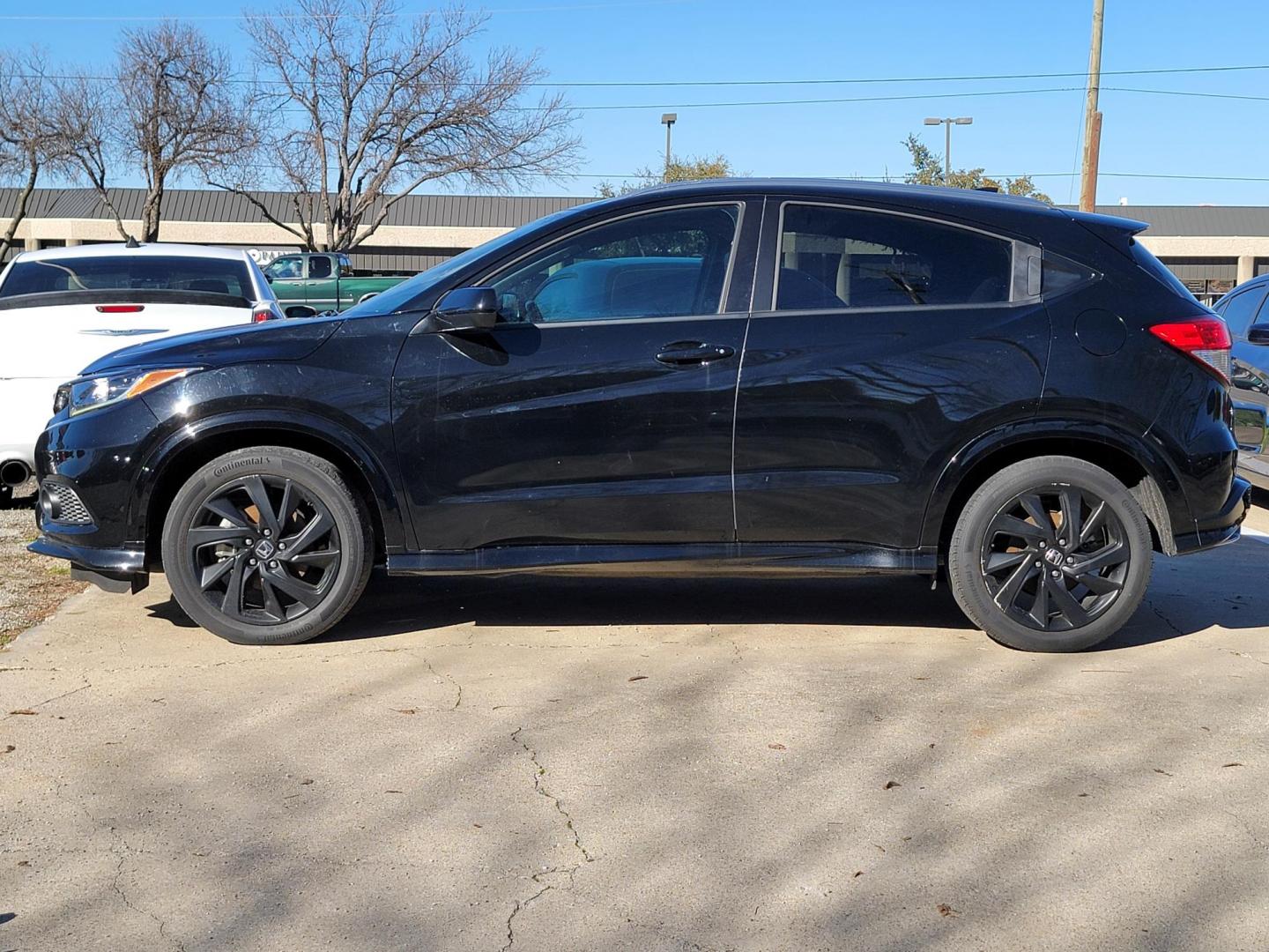 2021 Black Honda HR-V Sport (3CZRU5H15MM) with an 1.8L L4 DOHC 16V engine, CVT transmission, located at 2020 East Division Street, Arlington, TX, 76011, (817) 801-3191, 32.742390, -97.076874 - Photo#5