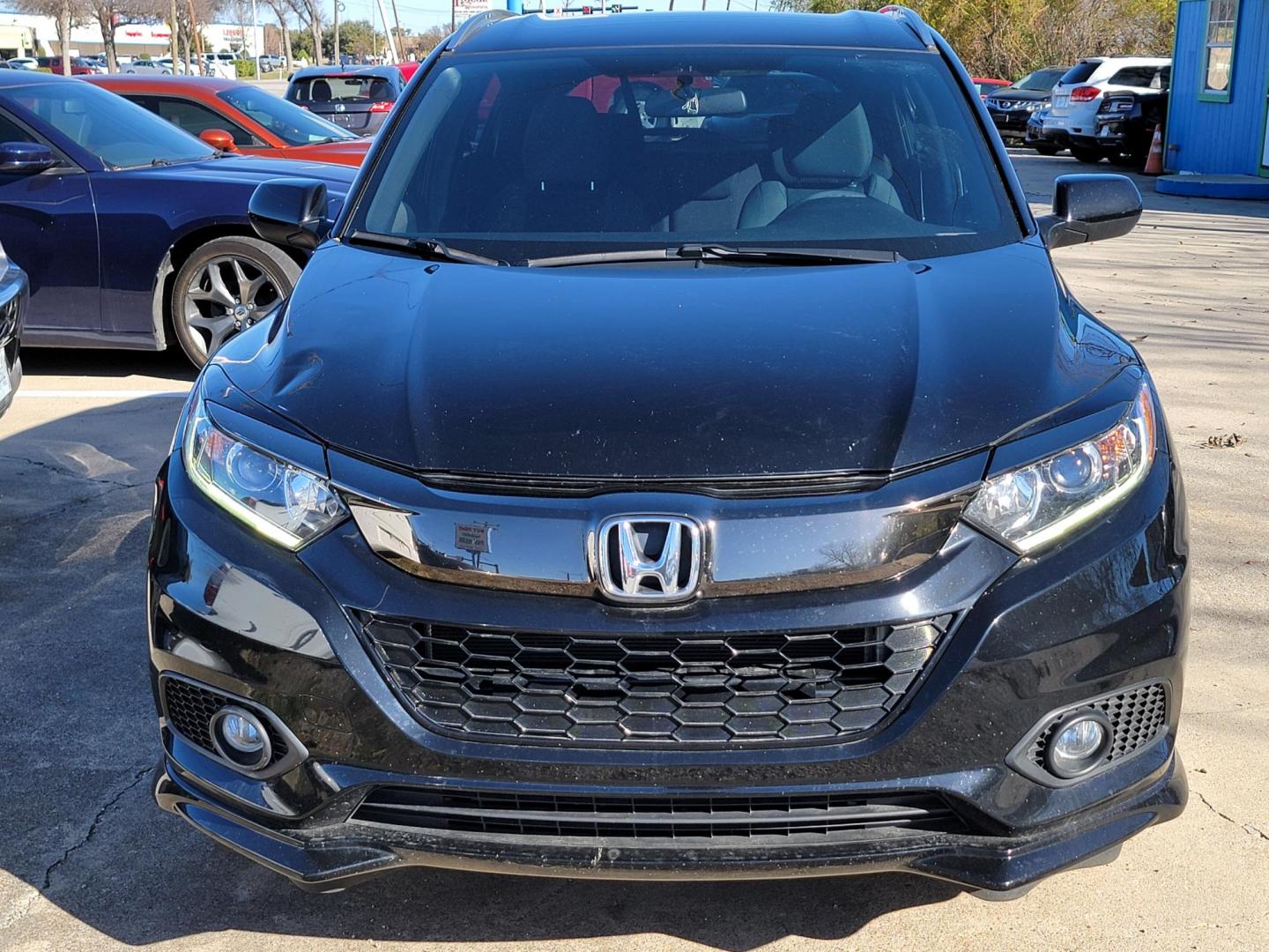 2021 Black Honda HR-V Sport (3CZRU5H15MM) with an 1.8L L4 DOHC 16V engine, CVT transmission, located at 2020 East Division Street, Arlington, TX, 76011, (817) 801-3191, 32.742390, -97.076874 - Photo#8