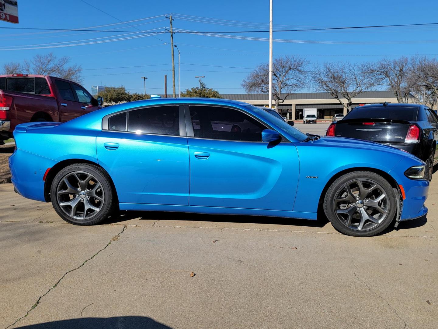 2015 Blue Dodge Charger R/T (2C3CDXCTXFH) with an 5.7L V8 OHV 16V engine, 8-Speed Automatic transmission, located at 2020 East Division Street, Arlington, TX, 76011, (817) 801-3191, 32.742390, -97.076874 - Photo#2