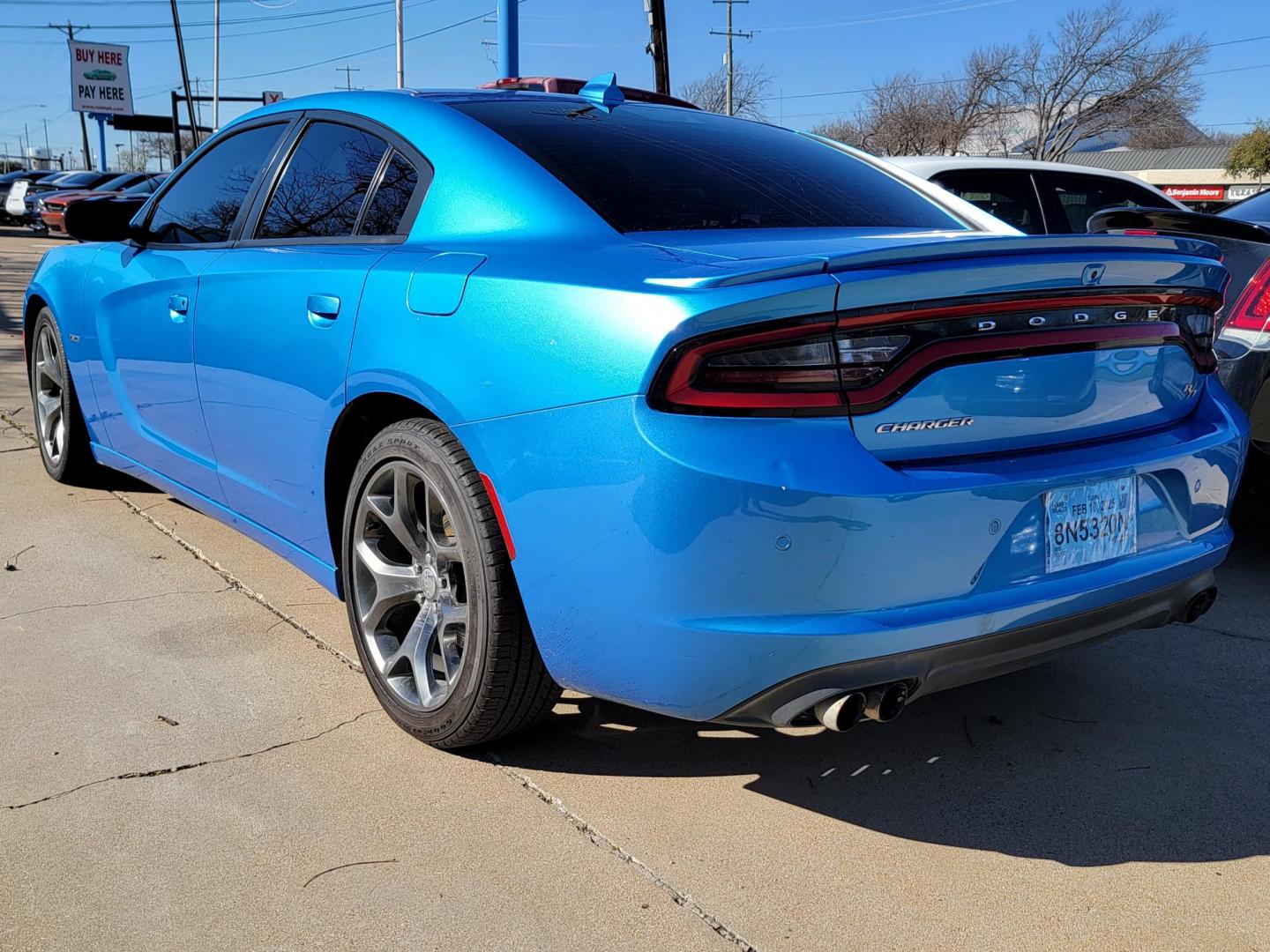 2015 Blue Dodge Charger R/T (2C3CDXCTXFH) with an 5.7L V8 OHV 16V engine, 8-Speed Automatic transmission, located at 2020 East Division Street, Arlington, TX, 76011, (817) 801-3191, 32.742390, -97.076874 - Photo#4