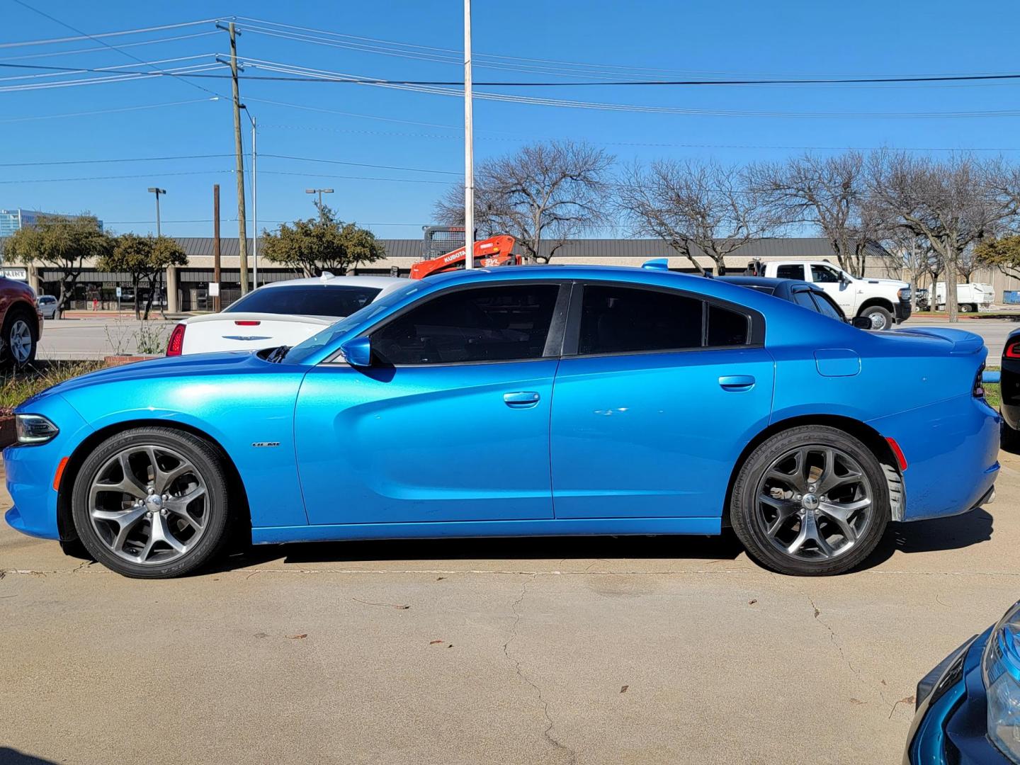 2015 Blue Dodge Charger R/T (2C3CDXCTXFH) with an 5.7L V8 OHV 16V engine, 8-Speed Automatic transmission, located at 2020 East Division Street, Arlington, TX, 76011, (817) 801-3191, 32.742390, -97.076874 - Photo#5