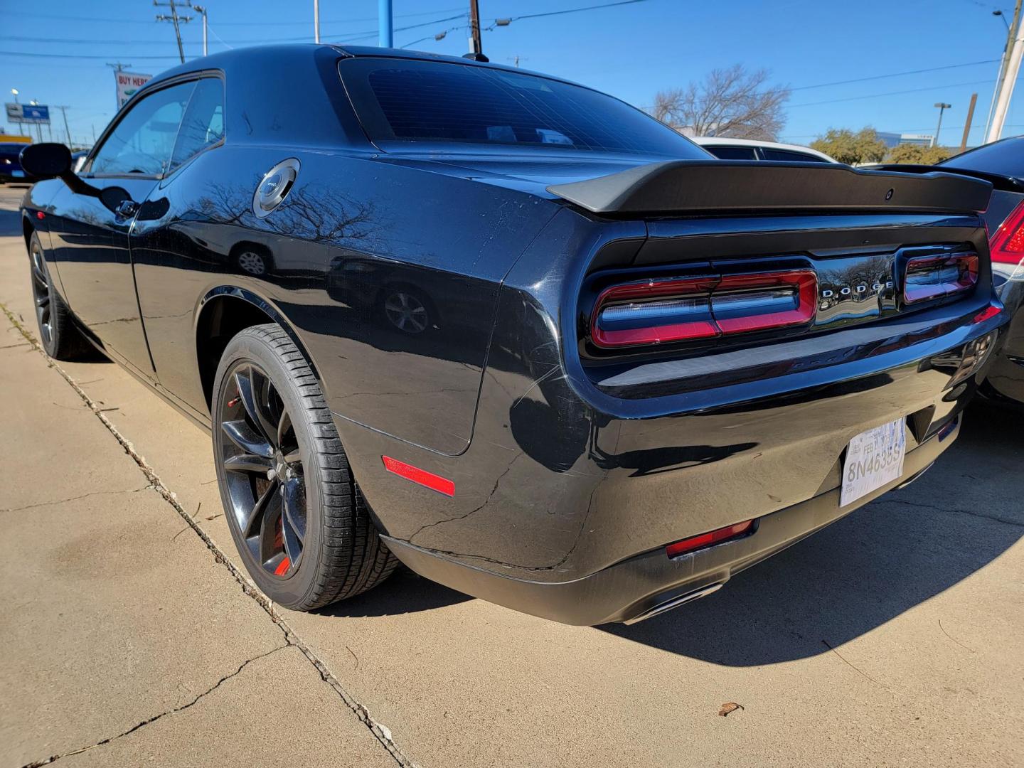 2018 Black Dodge Challenger SXT (2C3CDZAG9JH) with an 3.6L V6 DOHC 24V engine, 8A transmission, located at 2020 East Division Street, Arlington, TX, 76011, (817) 801-3191, 32.742390, -97.076874 - Photo#5